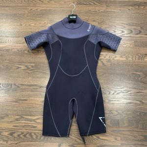 NWOT Eco Women’s 3mm Shorty Wetsuit